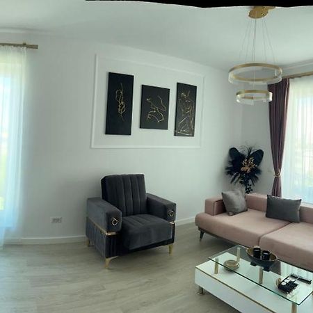 Glamart Apartment Craiova Exteriér fotografie