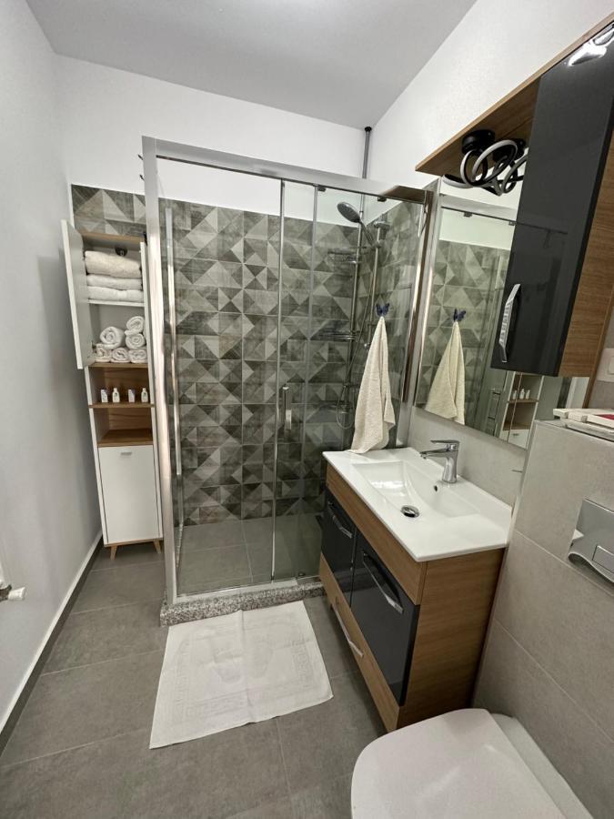 Glamart Apartment Craiova Exteriér fotografie