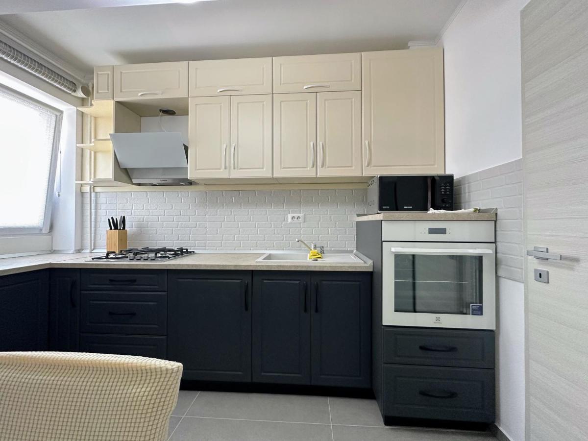 Glamart Apartment Craiova Exteriér fotografie